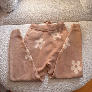 Tea n Rose Floral Pajama Bottoms in Tan and Cream